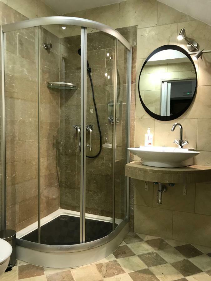 Appartamento Loft Arco del Cristo. Caces Esterno foto
